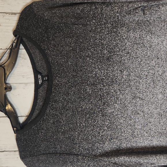 🎅Simply Vera Vera Wang Black and Gray Ombre Long Sleeve Sweater XL - Picture 5 of 7